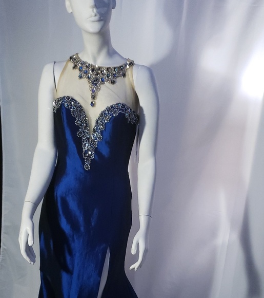 Mardigras Ball NWT Evening Gown - Picture 5 of 7